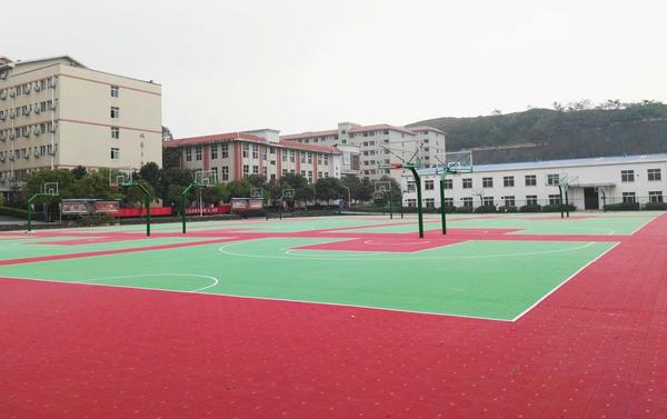 重庆职业学院5000平小米2.jpg